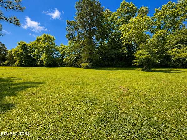 0.79 Acres of Residential Land for Sale in Ten Mile, Tennessee
