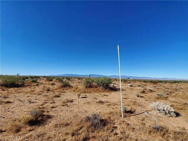 2.52 Acres of Residential Land for Sale in Lake Los Angeles, California