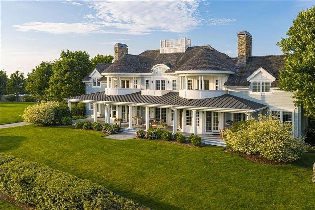 1.67 Acres of Land with Home for Sale in Portsmouth, Rhode Island