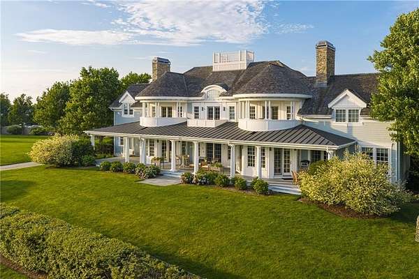 1.67 Acres of Land with Home for Sale in Portsmouth, Rhode Island