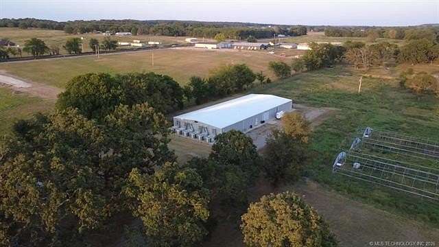 16 Acres of Commercial Land for Sale in Hulbert, Oklahoma