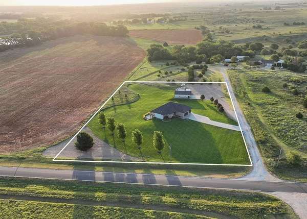 3 Acres of Land with Home for Auction in Pratt, Kansas