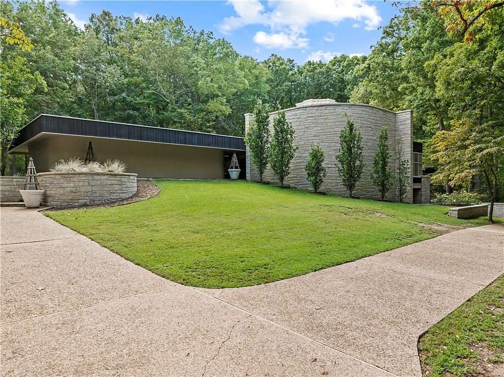 11.3 Acres of Land with Home for Sale in Harrison, Arkansas