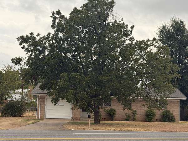 0.37 Acres of Commercial Land for Sale in Graham, Texas