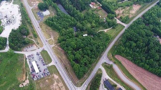 10 Acres of Commercial Land for Sale in Cleveland, Georgia