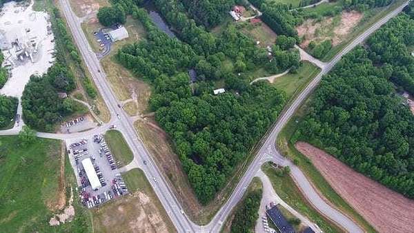 10 Acres of Commercial Land for Sale in Cleveland, Georgia