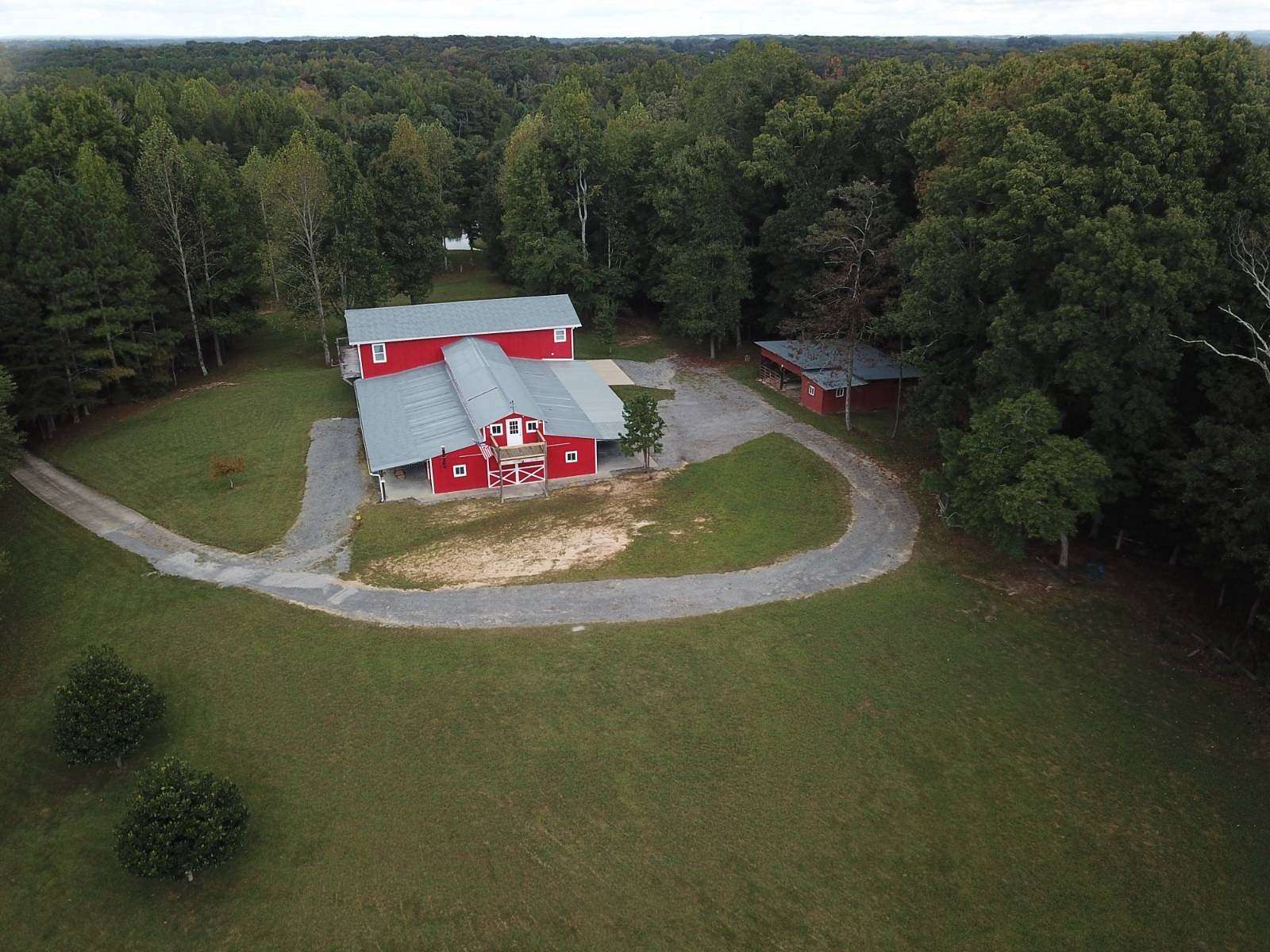 20 Acres of Recreational Land with Home for Sale in Henagar, Alabama