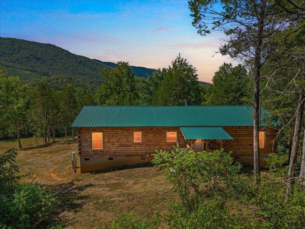 5 Acres of Land with Home for Sale in Englewood, Tennessee