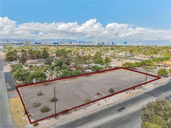 1.13 Acres of Land for Sale in Las Vegas, Nevada