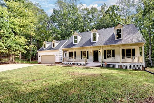 1.5 Acres of Land with Home for Sale in Williamsburg, Virginia