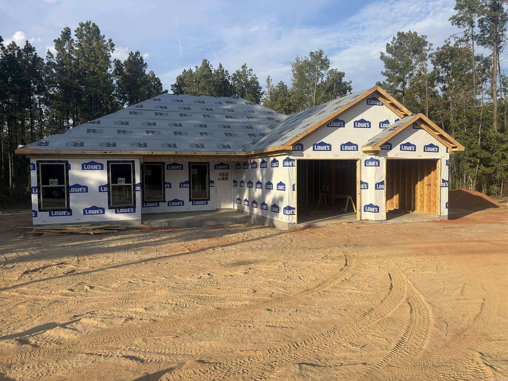 2.23 Acres of Land with Home for Sale in Sheridan, Arkansas