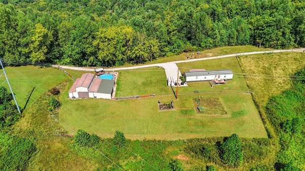 77 Acres of Land with Home for Sale in Mount Vernon, Kentucky