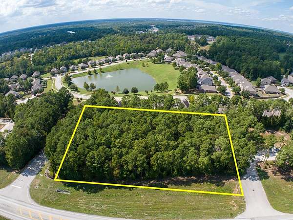 1.67 Acres of Mixed-Use Land for Sale in Conroe, Texas