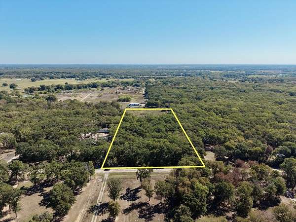 5 Acres of Residential Land for Sale in Kemp, Texas