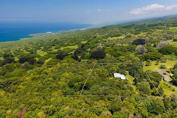4.59 Acres of Residential Land for Sale in Kealakekua, Hawaii