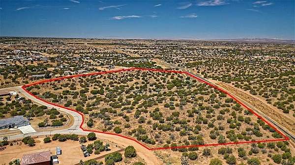 23.6 Acres of Land for Sale in Oak Hills, California