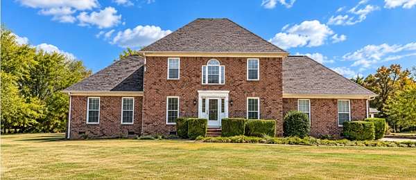22 Acres of Recreational Land with Home for Sale in Milton, Tennessee
