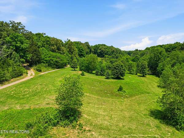 10 Acres of Land for Sale in Maryville, Tennessee