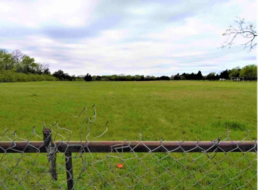 9.62 Acres of Residential Land for Sale in DeSoto, Texas