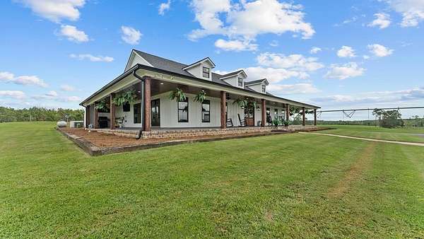 108 Acres of Agricultural Land with Home for Sale in Douglas, Georgia