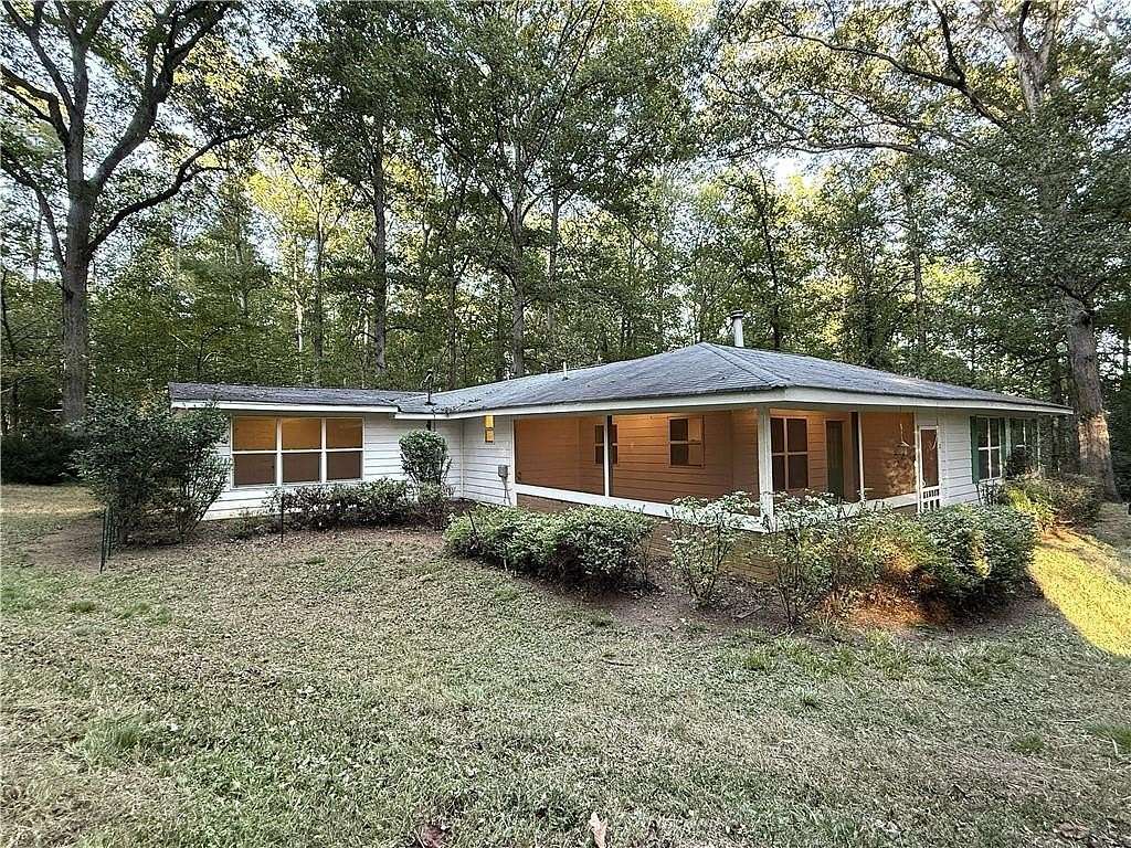 2.75 Acres of Land with Home for Sale in Milton, Georgia