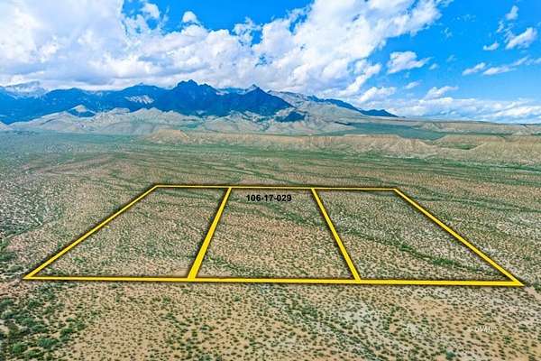 12.4 Acres of Recreational Land for Sale in Safford, Arizona