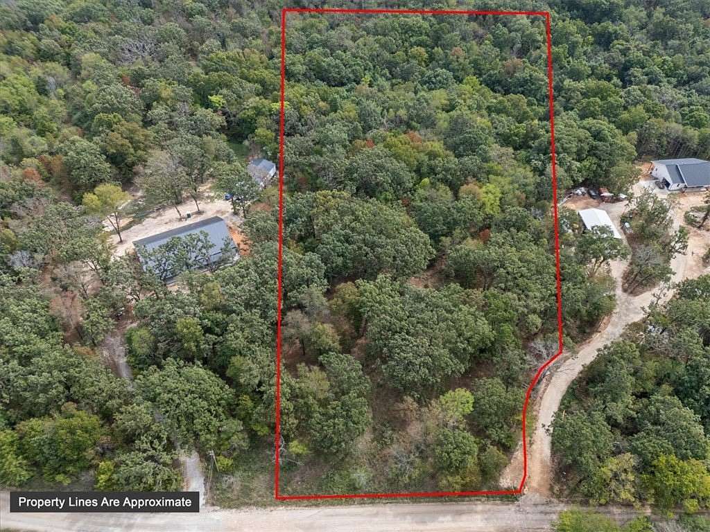 5 Acres of Residential Land for Sale in Siloam Springs, Arkansas