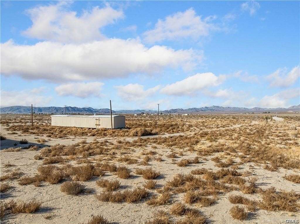 20 Acres of Agricultural Land with Home for Sale in Lucerne Valley, California