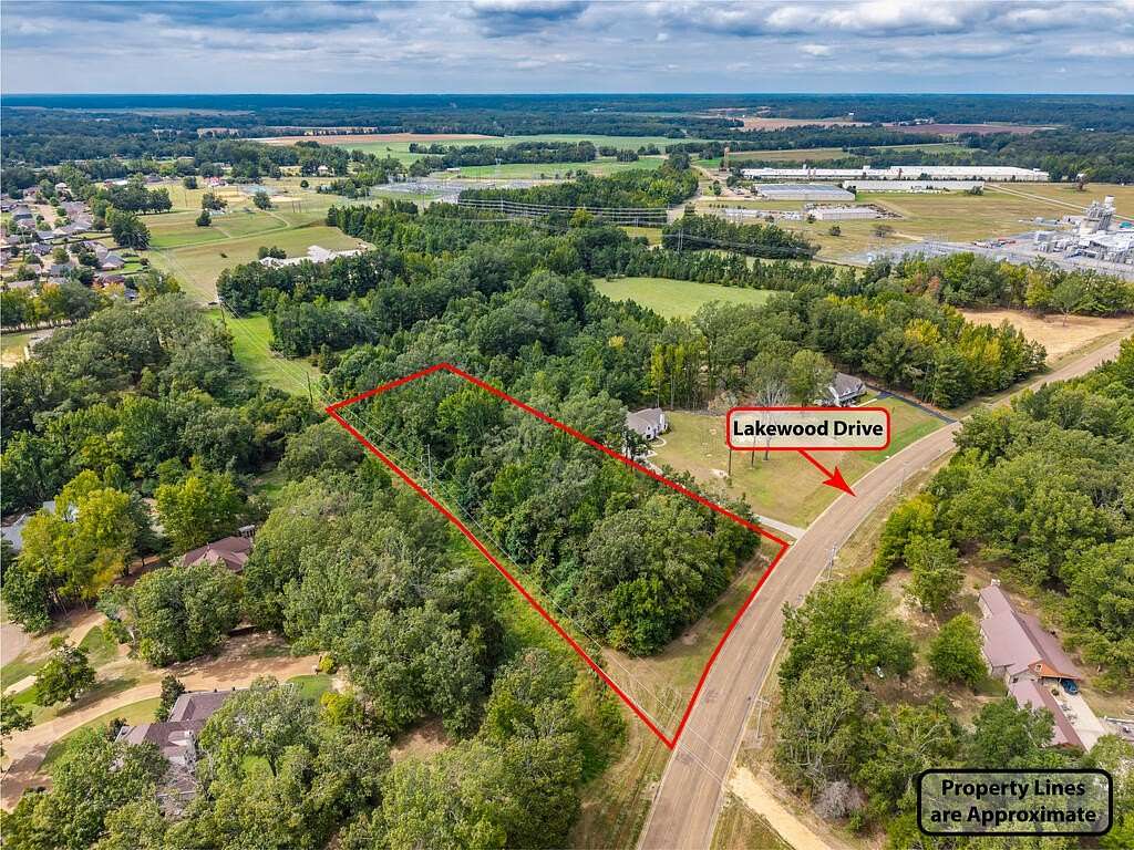 3.4 Acres of Residential Land for Sale in Batesville, Mississippi