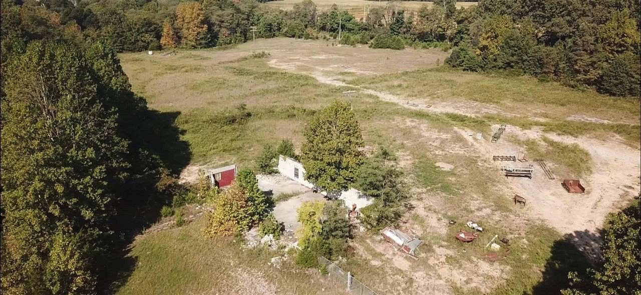 8 Acres of Commercial Land for Sale in Big Clifty, Kentucky