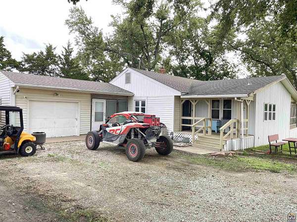 2.52 Acres of Land with Home for Sale in Meriden, Kansas