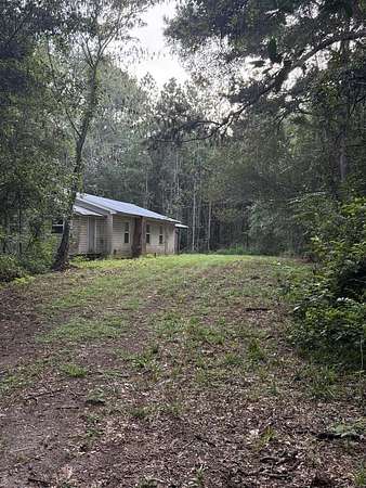 14.5 Acres of Recreational Land with Home for Sale in Thomasville, Georgia