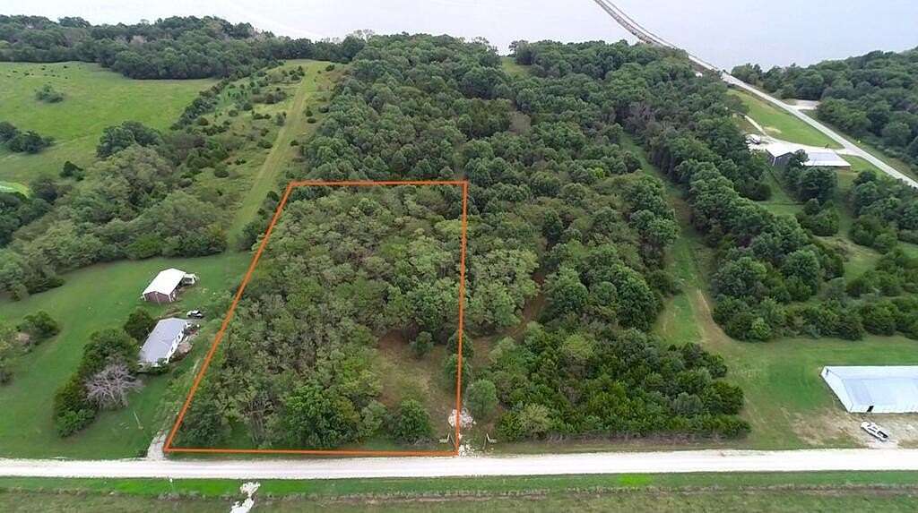 3 Acres of Residential Land for Sale in Callao, Missouri