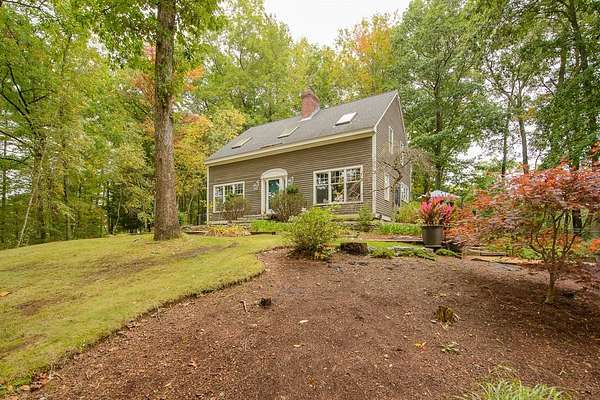 5.73 Acres of Land with Home for Sale in Dunstable, Massachusetts