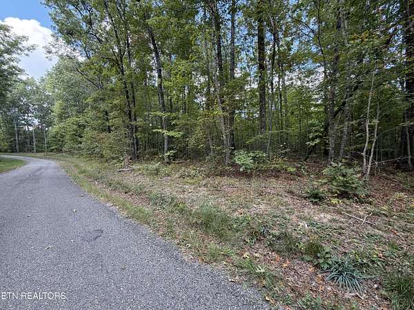 14.4 Acres of Land for Sale in Jamestown, Tennessee