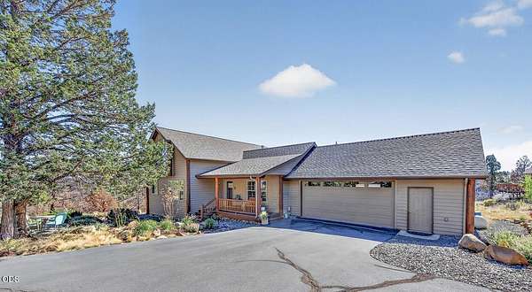 2.46 Acres of Land with Home for Sale in Sisters, Oregon