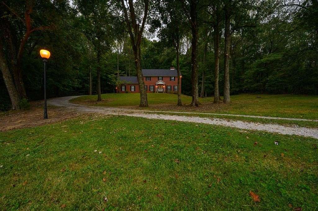 8 Acres of Land with Home for Sale in Owensboro, Kentucky