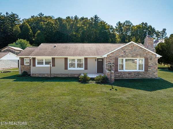 3.4 Acres of Land with Home for Sale in Oliver Springs, Tennessee