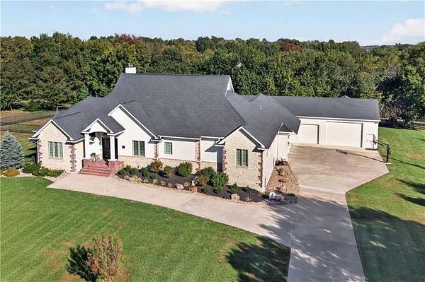 2.28 Acres of Land with Home for Sale in Overland Park, Kansas