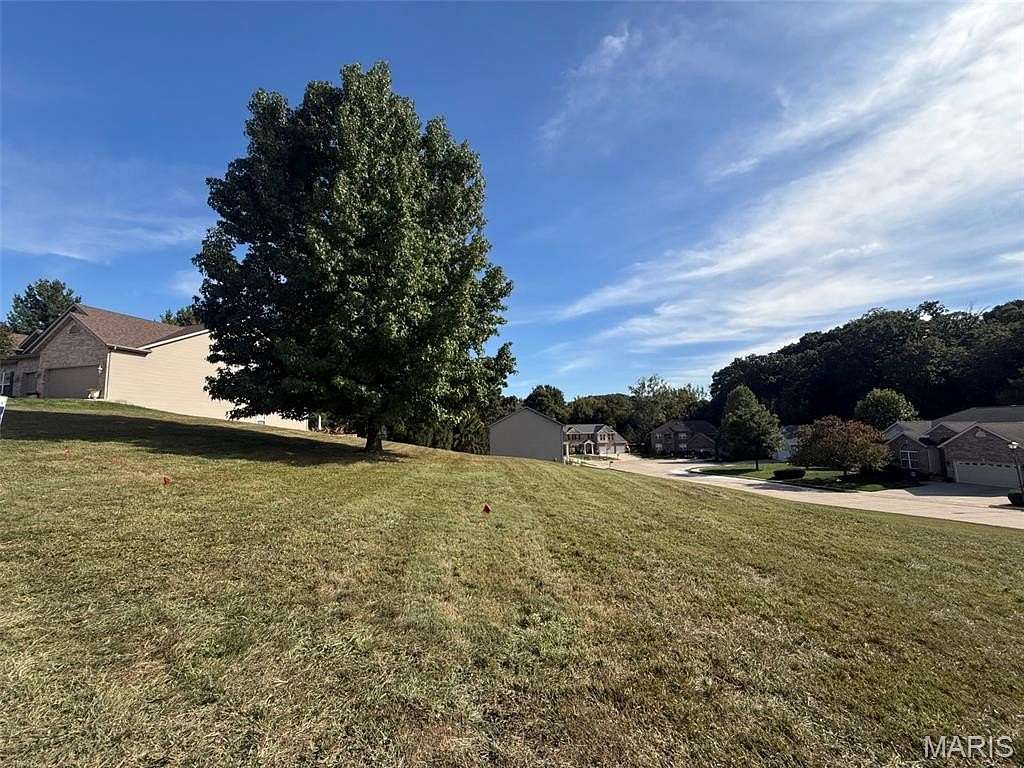 0.37 Acres of Residential Land for Sale in Glen Carbon, Illinois