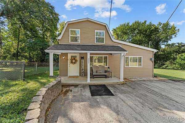 1.86 Acres of Land with Home for Sale in Valley Park, Missouri