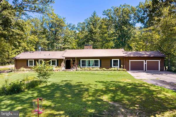 20.3 Acres of Recreational Land with Home for Sale in Marshall, Virginia