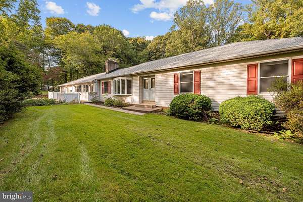 5 Acres of Land with Home for Sale in Fairfax Station, Virginia