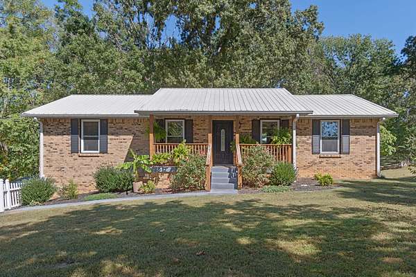 1.88 Acres of Land with Home for Sale in Ashland City, Tennessee