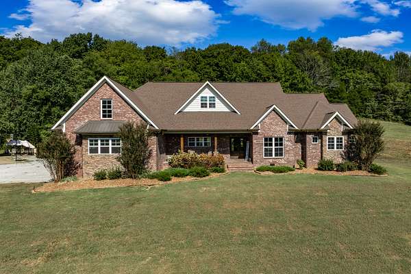 28.5 Acres of Land with Home for Sale in Pulaski, Tennessee