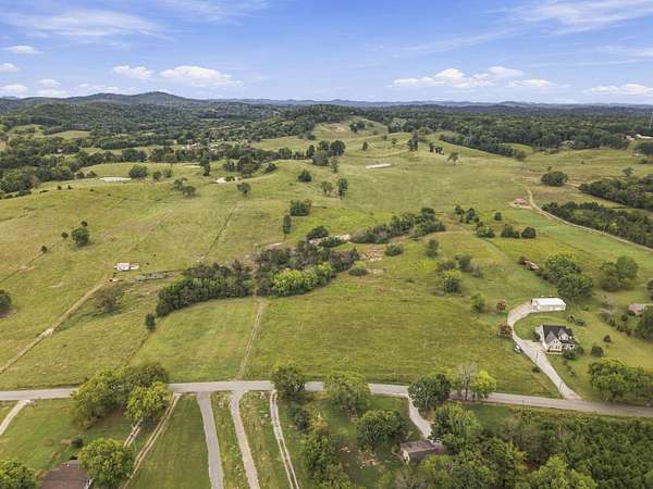 5 Acres of Residential Land for Sale in Lebanon, Tennessee