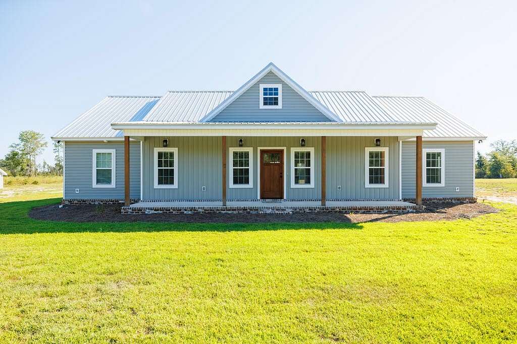 3 Acres of Land with Home for Sale in Lakeland, Georgia