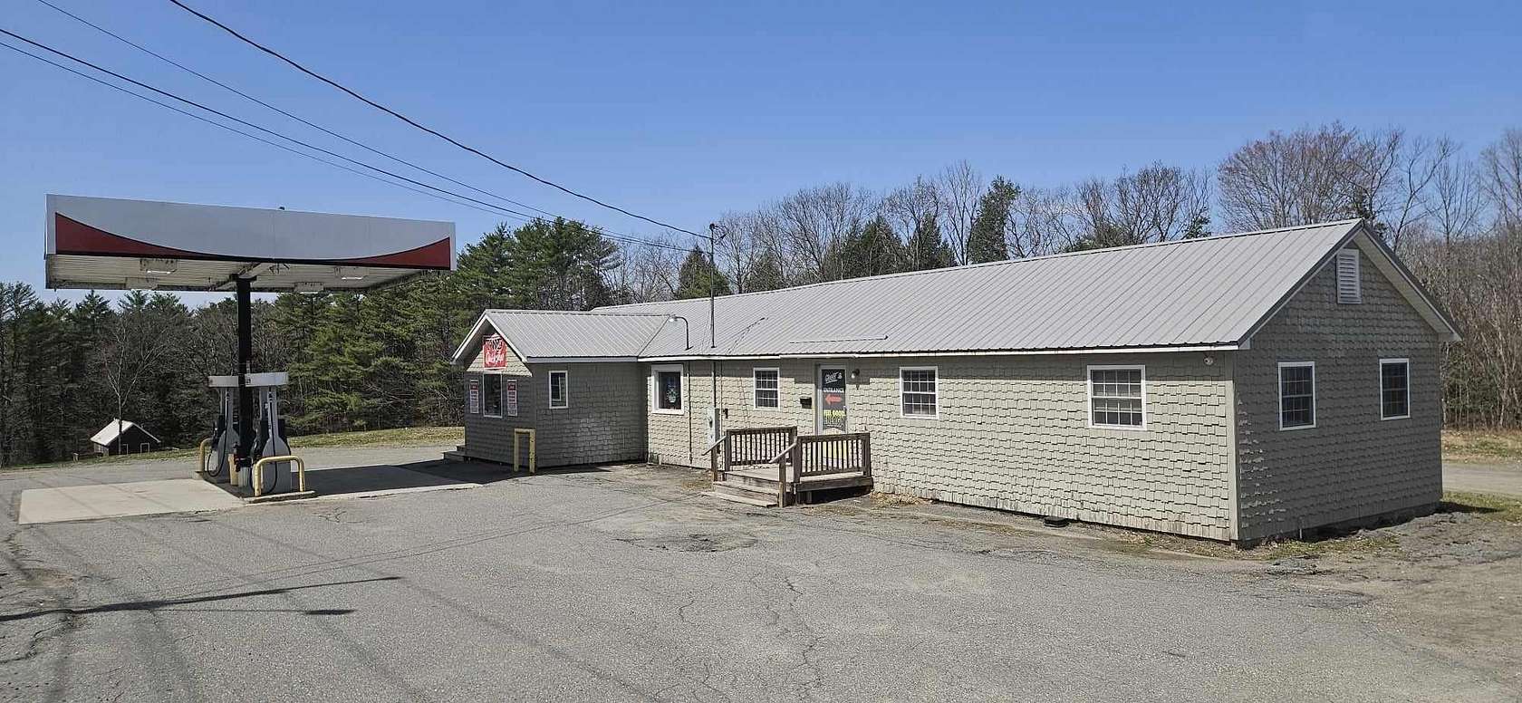 1.59 Acres of Improved Commercial Land for Sale in Skowhegan, Maine