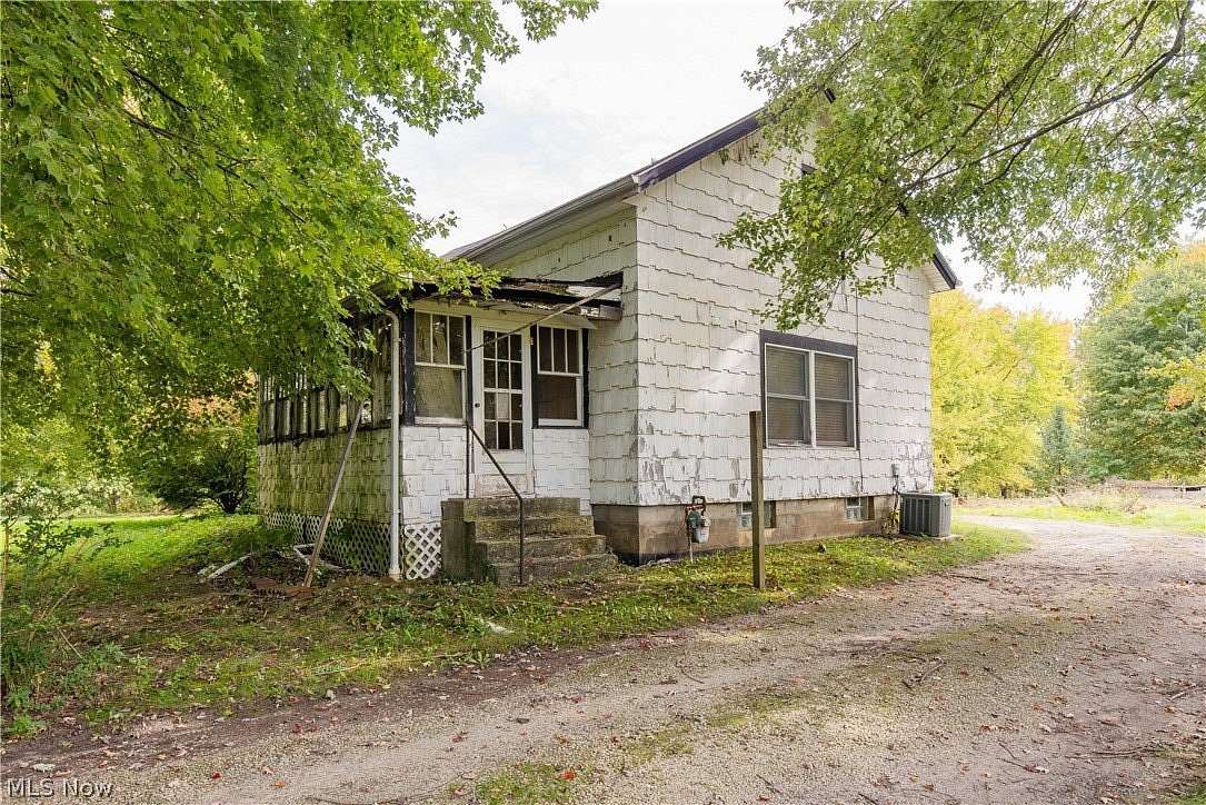 1.85 Acres of Land with Home for Sale in Ravenna, Ohio
