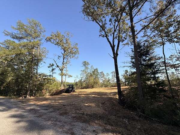 5 Acres of Land for Sale in Mansfield, Tennessee